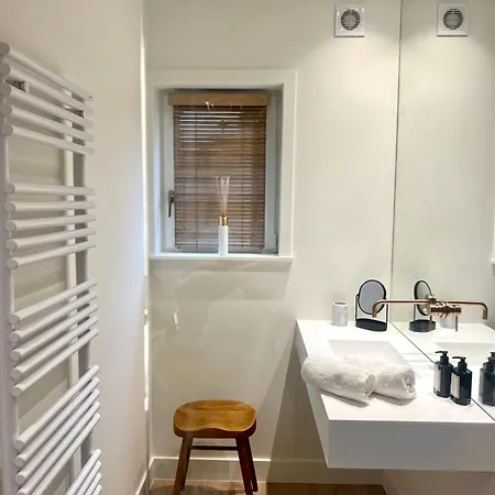 Apartament Gelijkvloers Met Prive Parking