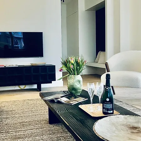 Apartament Gelijkvloers Met Prive Parking *